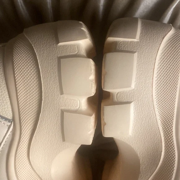 🎀 Berness pale Pink Sneakers Size 6 Chunky Platform - Never Worn - Picture 4 of 8